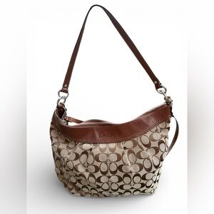Authentic Coach Y2K Vintage Signature
Canvas Hobo Bag Brown
Tan | Style F13744